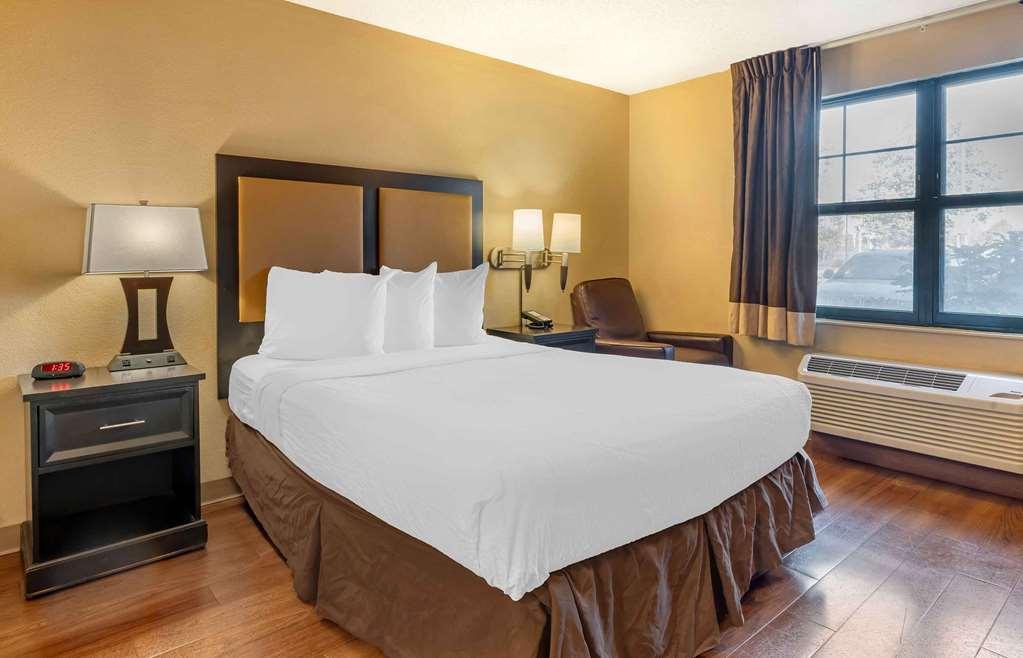 Extended Stay America Suites - Oakland - Емеривил Стая снимка